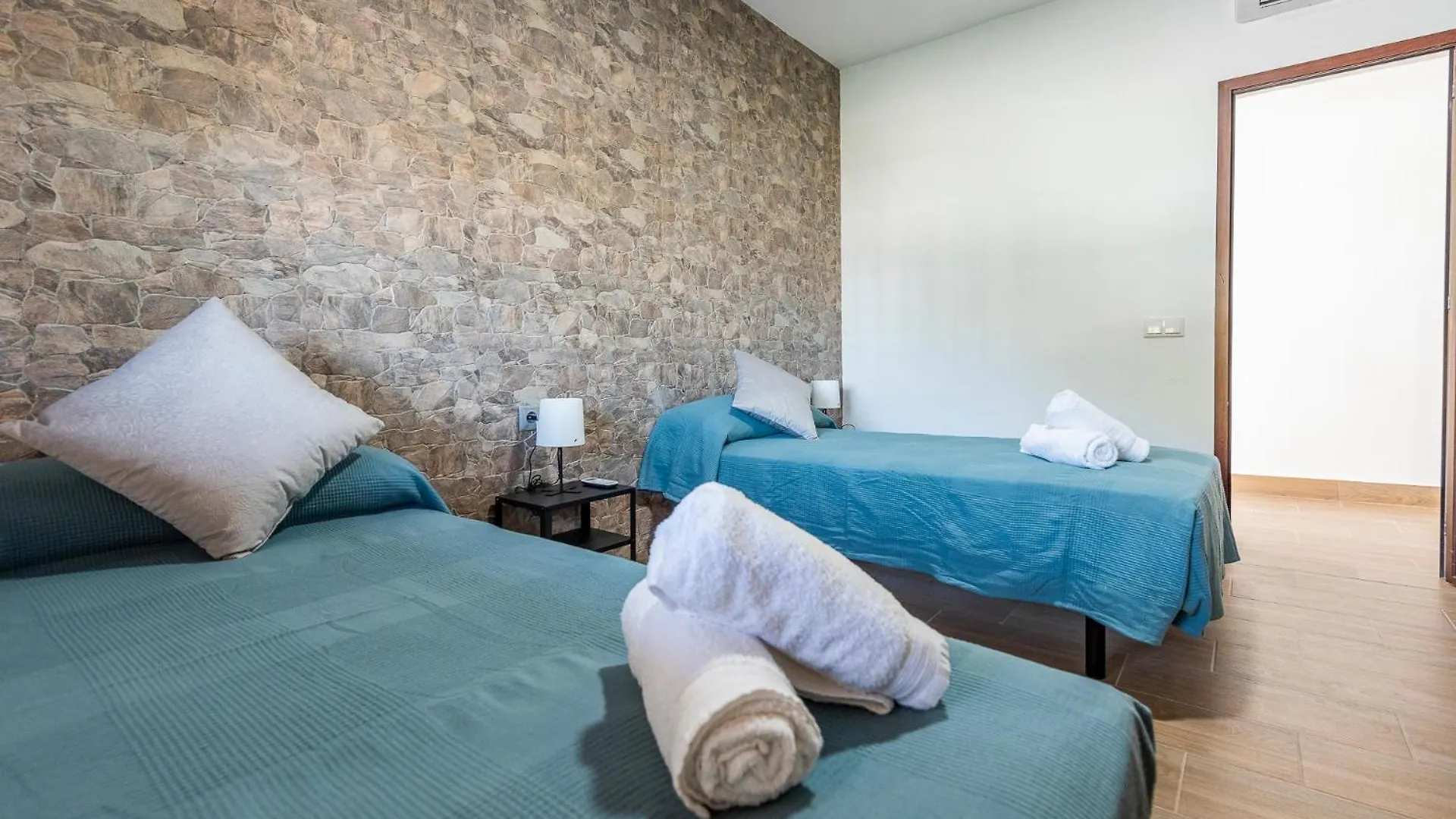 Feriehus Casa Rural Adalid La Puebla de Cazalla